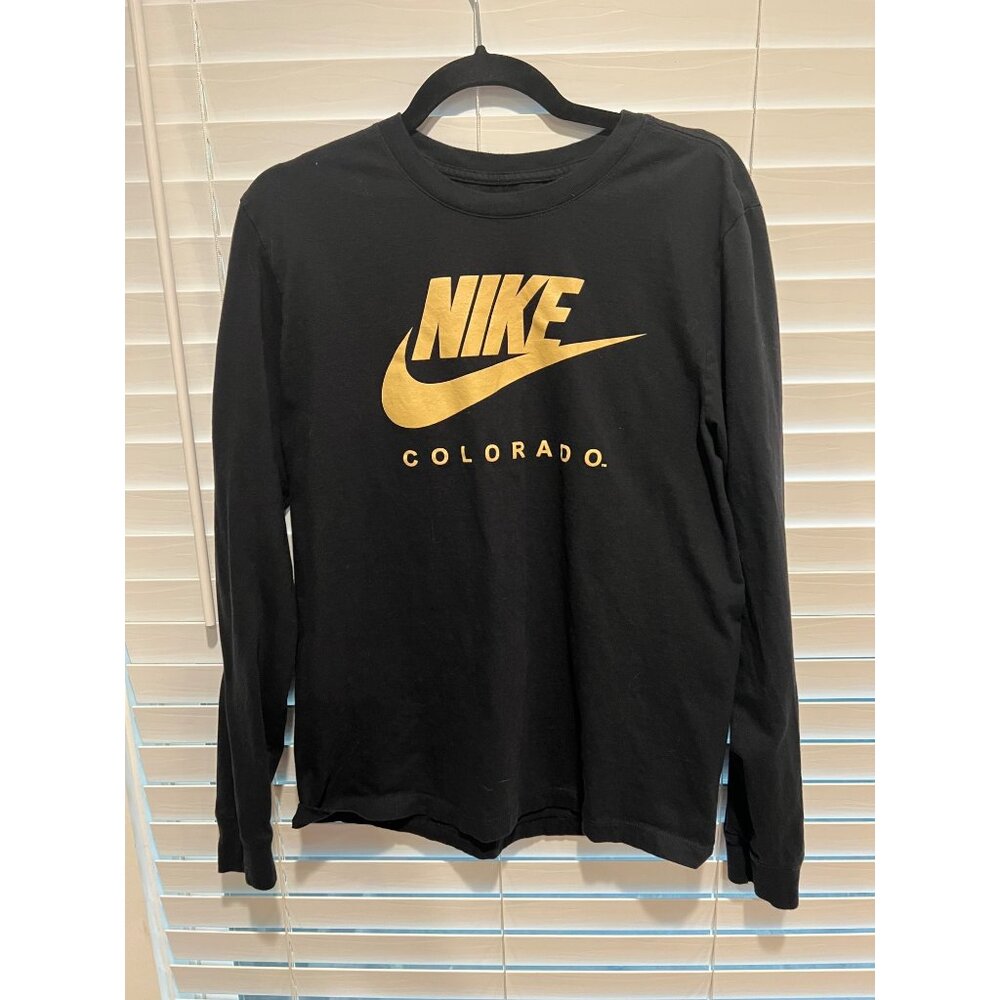 Nike Colorado Buffalos T-Shirt  - Size M‎